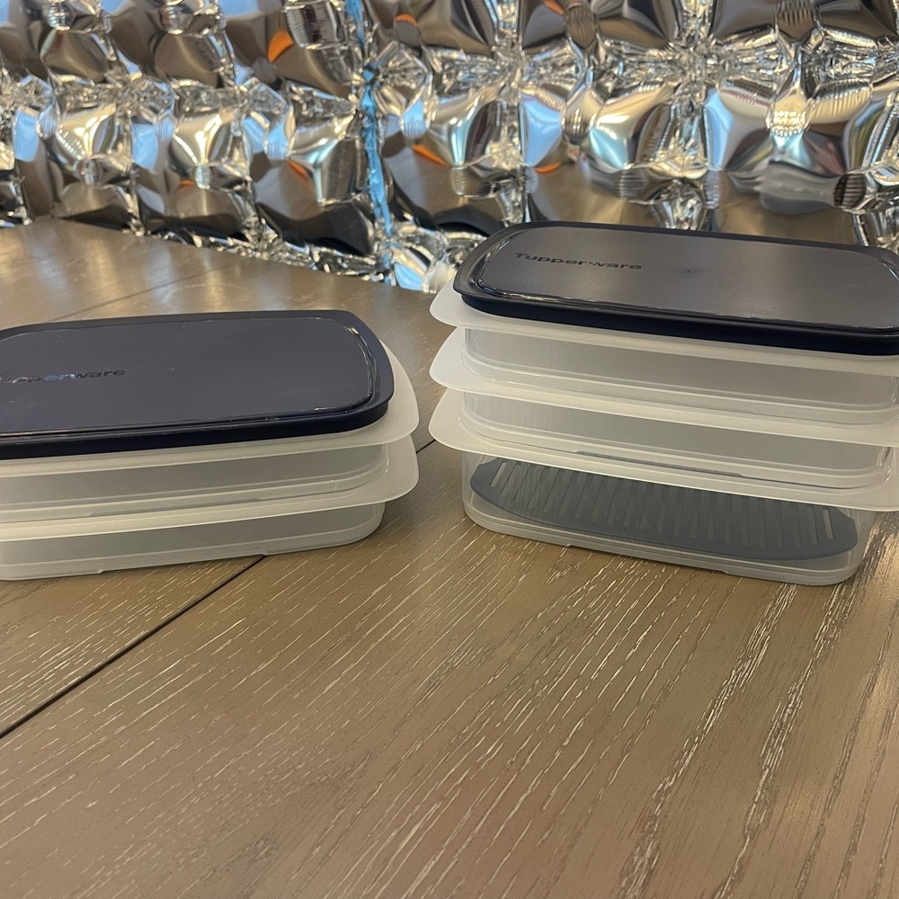 Tupperware Stackable container set - Picture 3 of 3